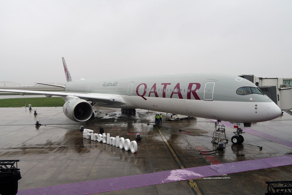 Qatar Airways A350-1000 on the apron